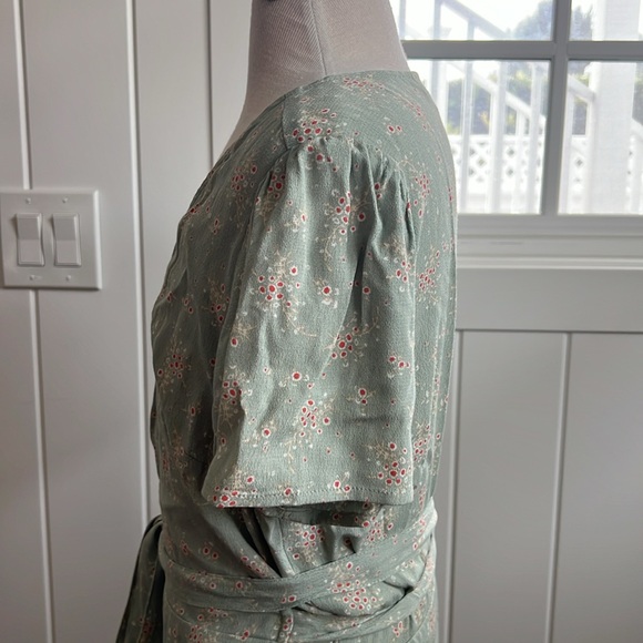 Gap floral wrap dress - Picture 3 of 7